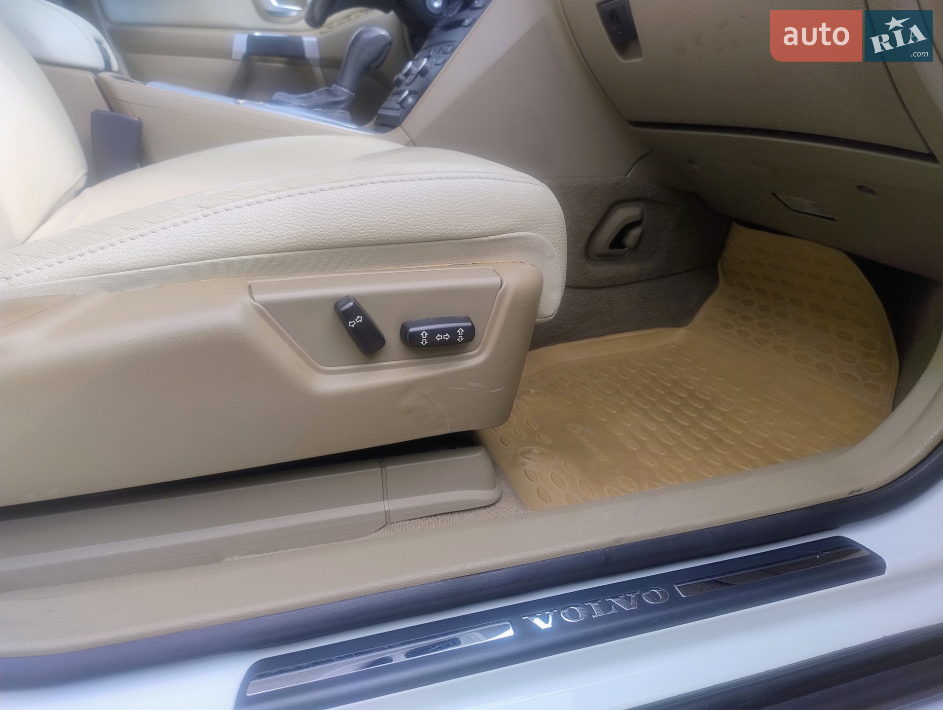 2011 Volvo XC90 - мініатюра 16