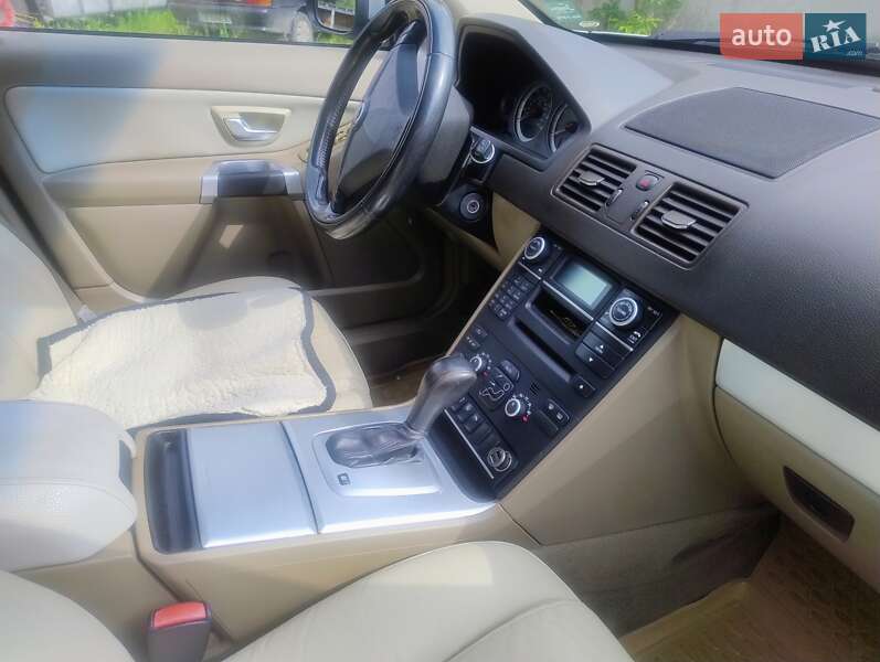 Внедорожник / Кроссовер Volvo XC90 2011 в Чернигове