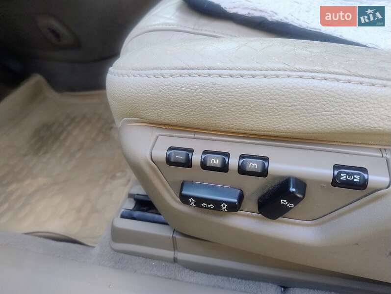 Внедорожник / Кроссовер Volvo XC90 2011 в Чернигове