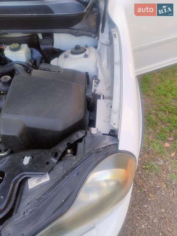 Внедорожник / Кроссовер Volvo XC90 2011 в Чернигове