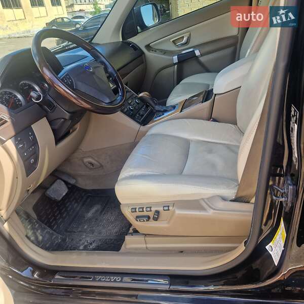 Volvo XC90 2011