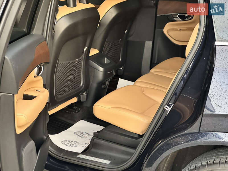Внедорожник / Кроссовер Volvo XC90 2016 в Киеве