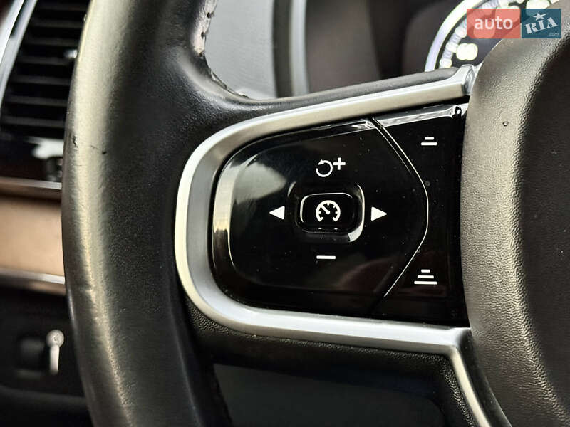 Внедорожник / Кроссовер Volvo XC90 2016 в Киеве