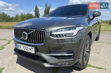 Внедорожник / Кроссовер Volvo XC90 2021 в 