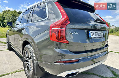 Внедорожник / Кроссовер Volvo XC90 2021 в 