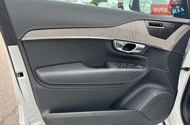 Позашляховик / Кросовер Volvo XC90 2023 в 