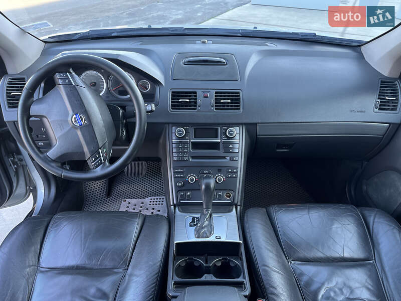 Внедорожник / Кроссовер Volvo XC90 2011 в Иршаве