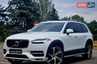 Внедорожник / Кроссовер Volvo XC90 2015 в Николаеве