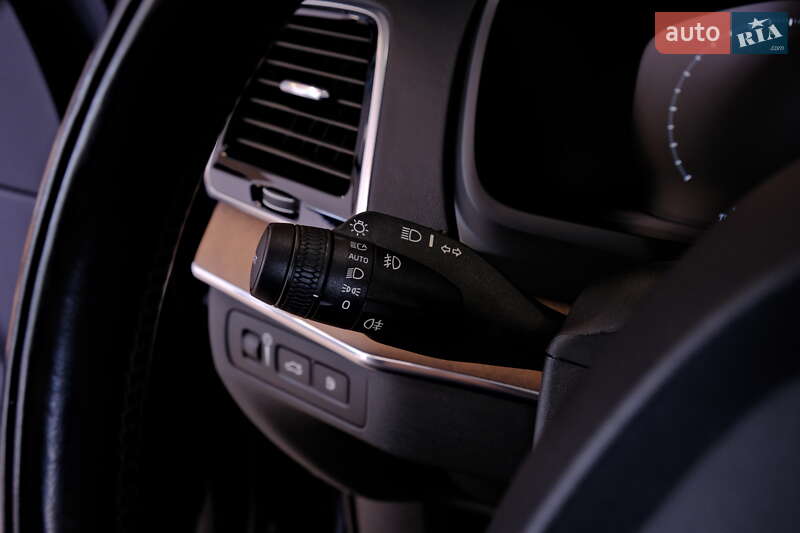 Внедорожник / Кроссовер Volvo XC90 2016 в Одессе