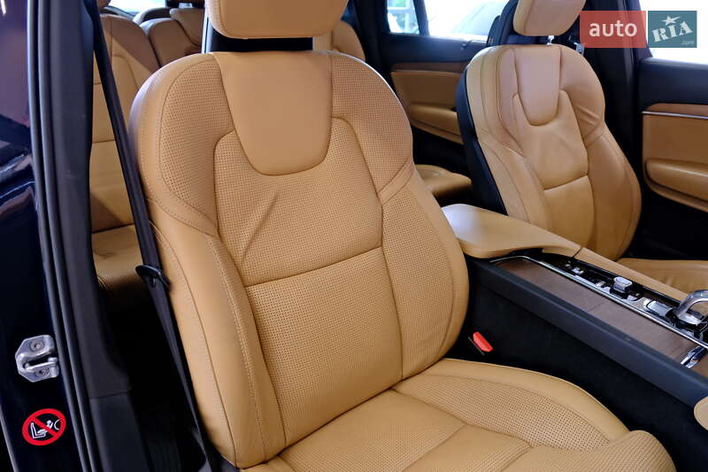 Внедорожник / Кроссовер Volvo XC90 2016 в Одессе