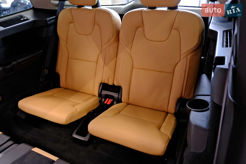 Внедорожник / Кроссовер Volvo XC90 2016 в Одессе