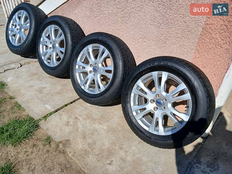 Внедорожник / Кроссовер Volvo XC90 2013 в Чопе