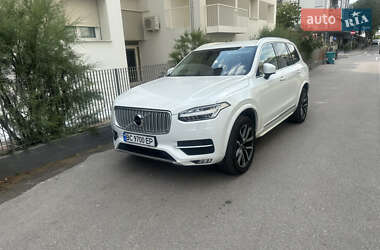 Внедорожник / Кроссовер Volvo XC90 2017 в 