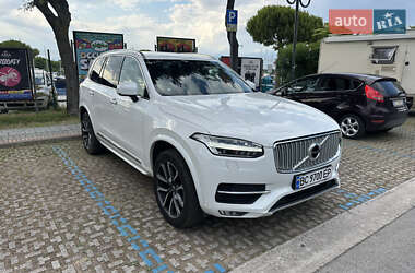Внедорожник / Кроссовер Volvo XC90 2017 в 