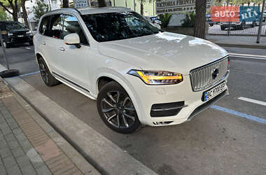 Внедорожник / Кроссовер Volvo XC90 2017 в 
