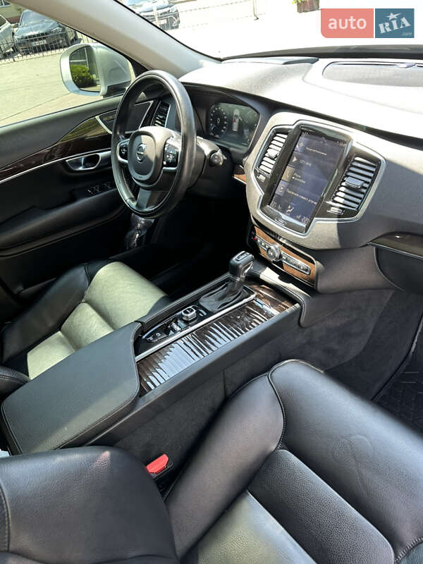 Внедорожник / Кроссовер Volvo XC90 2017 в Хмельницком