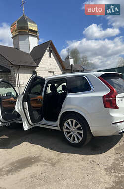 Внедорожник / Кроссовер Volvo XC90 2017 в 