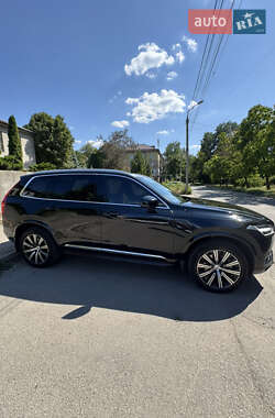 Внедорожник / Кроссовер Volvo XC90 2024 в 