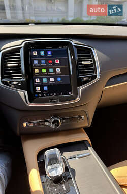 Внедорожник / Кроссовер Volvo XC90 2024 в 