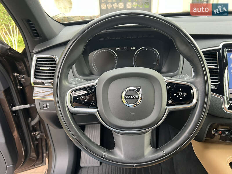 Внедорожник / Кроссовер Volvo XC90 2017 в Киеве