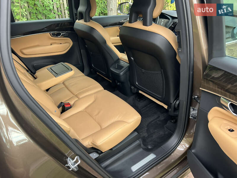 Внедорожник / Кроссовер Volvo XC90 2017 в Киеве
