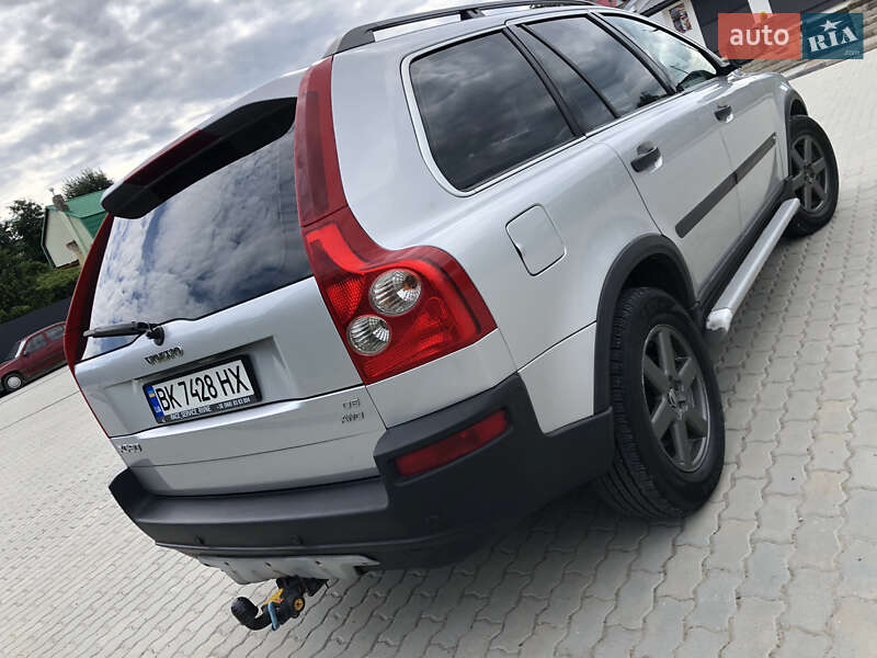 Внедорожник / Кроссовер Volvo XC90 2004 в Яворове