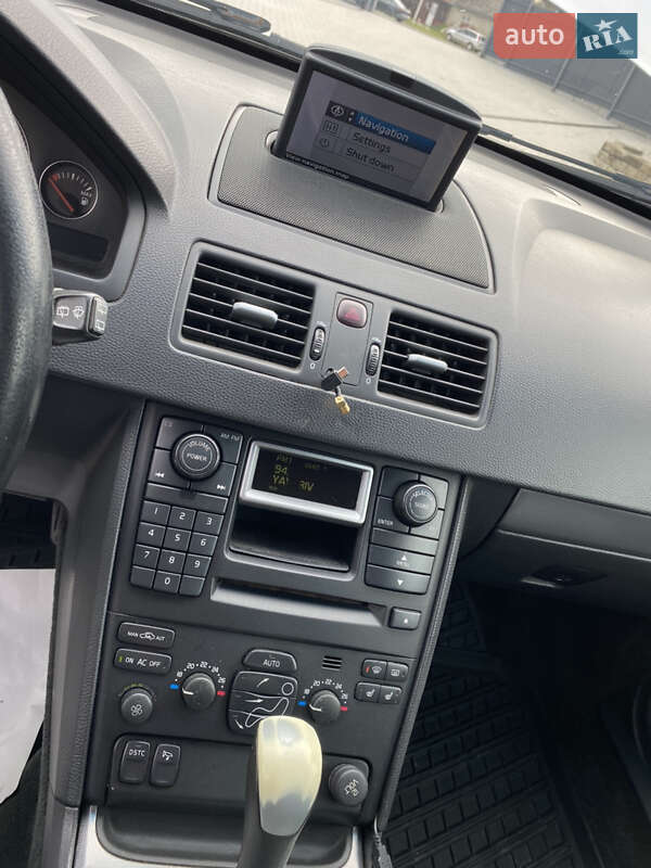 Внедорожник / Кроссовер Volvo XC90 2004 в Яворове
