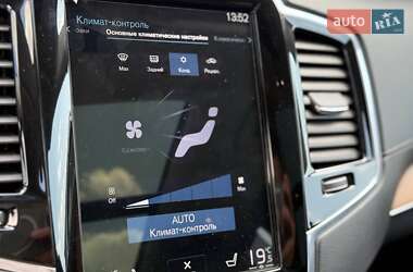 Внедорожник / Кроссовер Volvo XC90 2020 в 