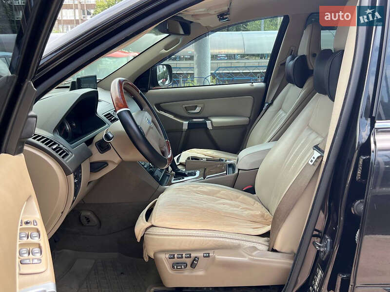Внедорожник / Кроссовер Volvo XC90 2010 в Киеве