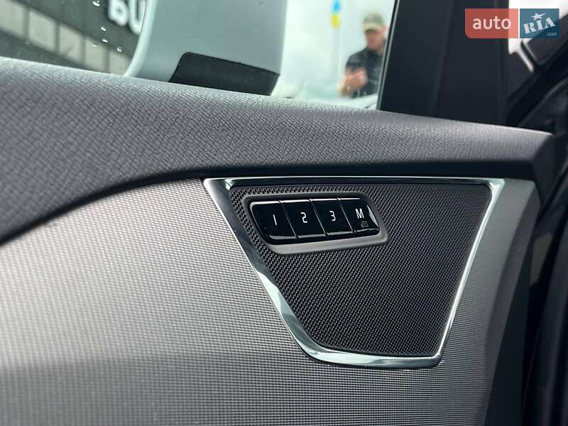 Внедорожник / Кроссовер Volvo XC90 2016 в Львове