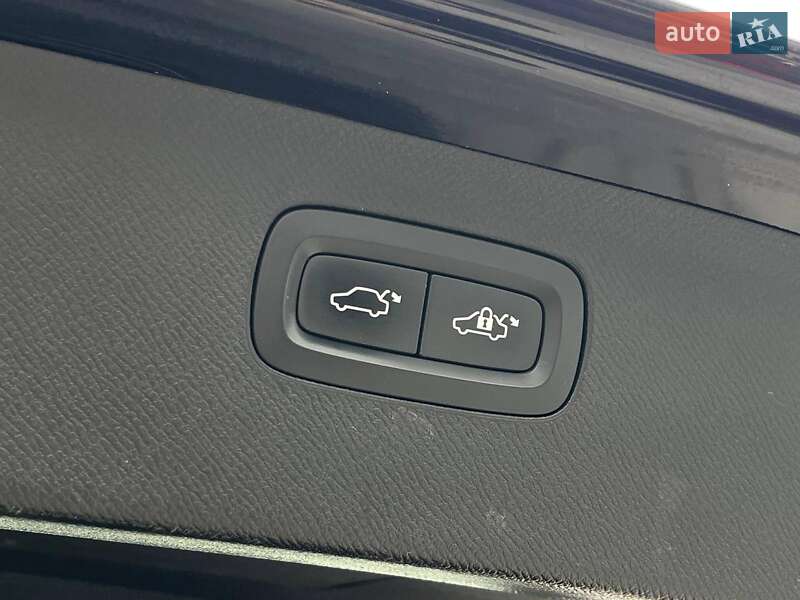 Внедорожник / Кроссовер Volvo XC90 2016 в Львове