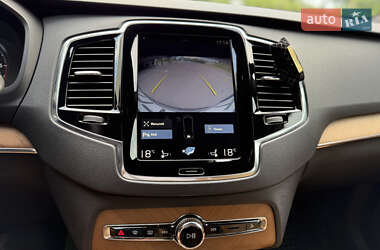 Позашляховик / Кросовер Volvo XC90 2017 в 