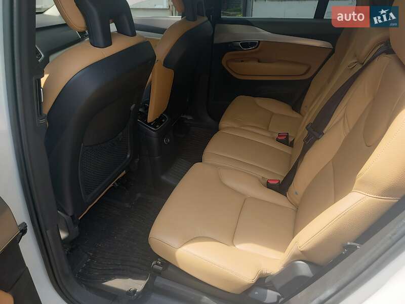 Позашляховик / Кросовер Volvo XC90 2016 в Ірпені