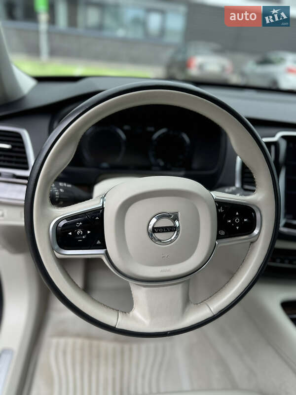 Внедорожник / Кроссовер Volvo XC90 2015 в Черкассах