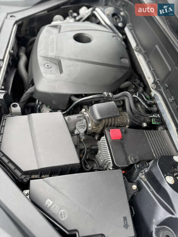 Внедорожник / Кроссовер Volvo XC90 2015 в Черкассах