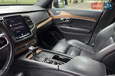 Внедорожник / Кроссовер Volvo XC90 2016 в 