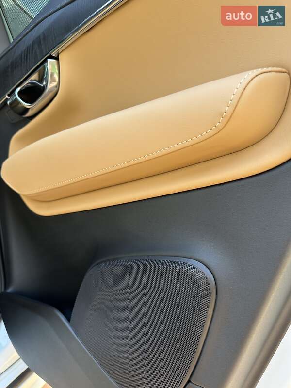 Позашляховик / Кросовер Volvo XC90 2024 в Вінниці