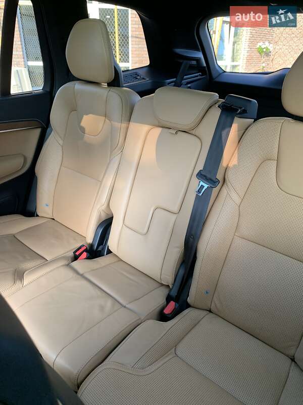 Внедорожник / Кроссовер Volvo XC90 2016 в Киеве фото 12 Внедорожник / Кроссовер Volvo XC90 2016 в Киеве