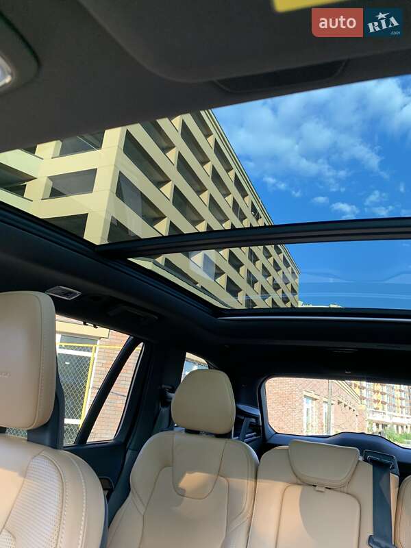 Внедорожник / Кроссовер Volvo XC90 2016 в Киеве фото 11 Внедорожник / Кроссовер Volvo XC90 2016 в Киеве