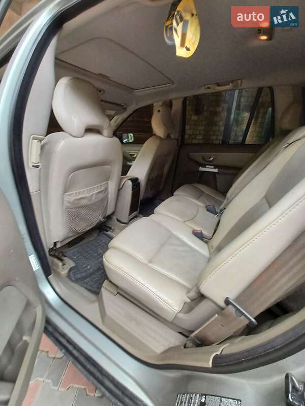 Внедорожник / Кроссовер Volvo XC90 2003 в Луцке