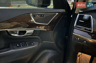 Внедорожник / Кроссовер Volvo XC90 2016 в 