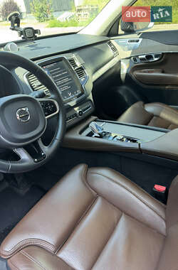 Внедорожник / Кроссовер Volvo XC90 2020 в 