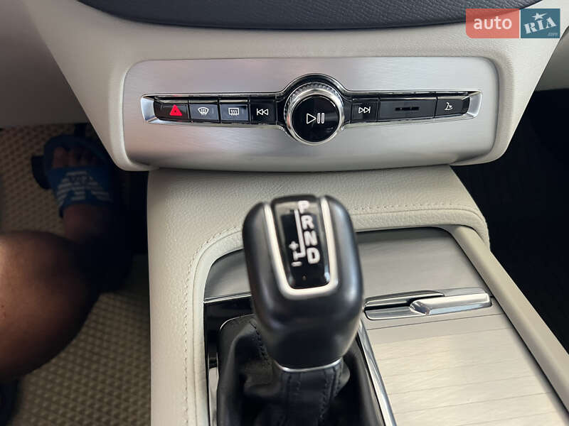 Внедорожник / Кроссовер Volvo XC90 2016 в Одессе