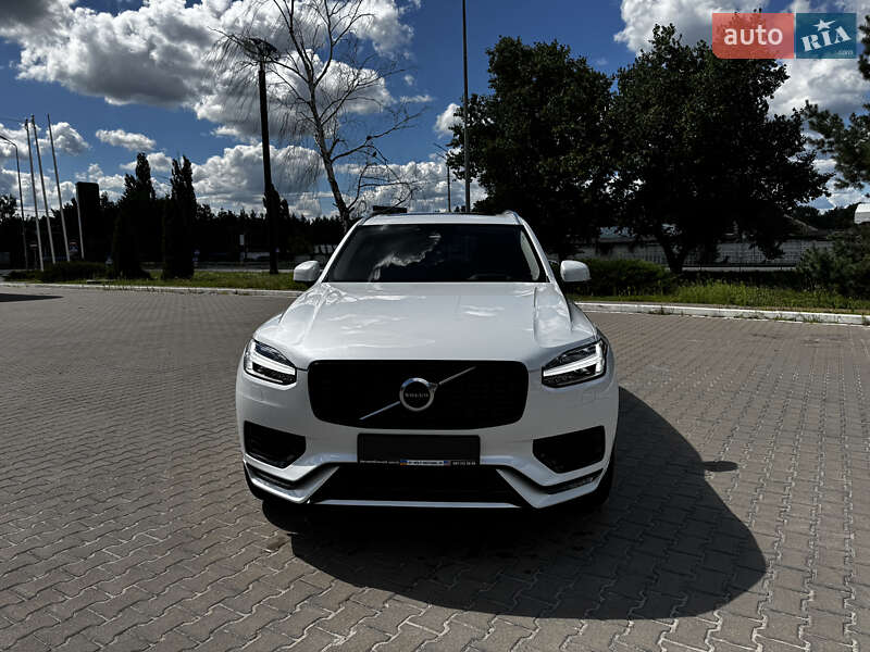 Внедорожник / Кроссовер Volvo XC90 2019 в 