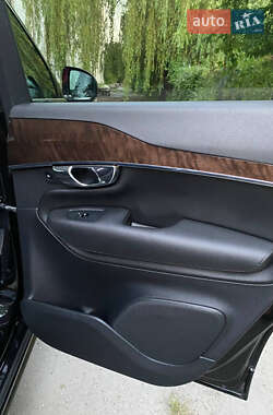 Позашляховик / Кросовер Volvo XC90 2016 в  фото 15 Позашляховик / Кросовер Volvo XC90 2016 в