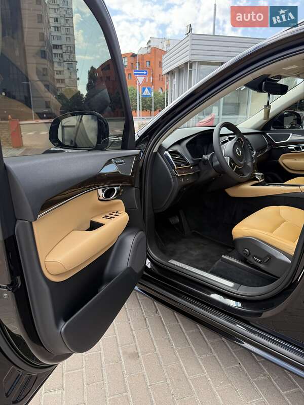 Позашляховик / Кросовер Volvo XC90 2015 в Києві