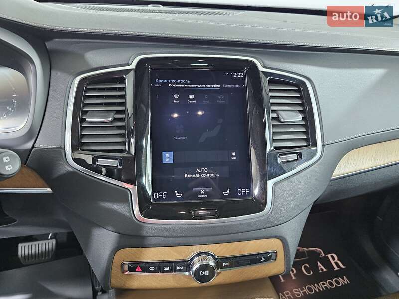 Внедорожник / Кроссовер Volvo XC90 2018 в Киеве