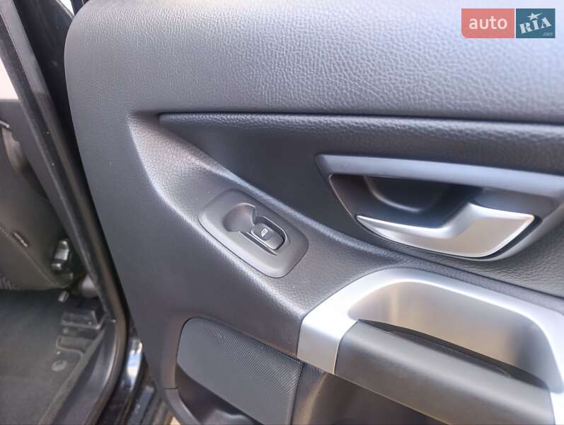Позашляховик / Кросовер Volvo XC90 2013 в Житомирі фото 19 Позашляховик / Кросовер Volvo XC90 2013 в Житомирі