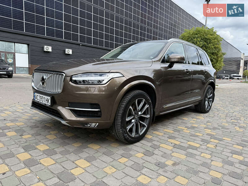 Внедорожник / Кроссовер Volvo XC90 2016 в 