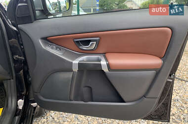 Внедорожник / Кроссовер Volvo XC90 2013 в 
